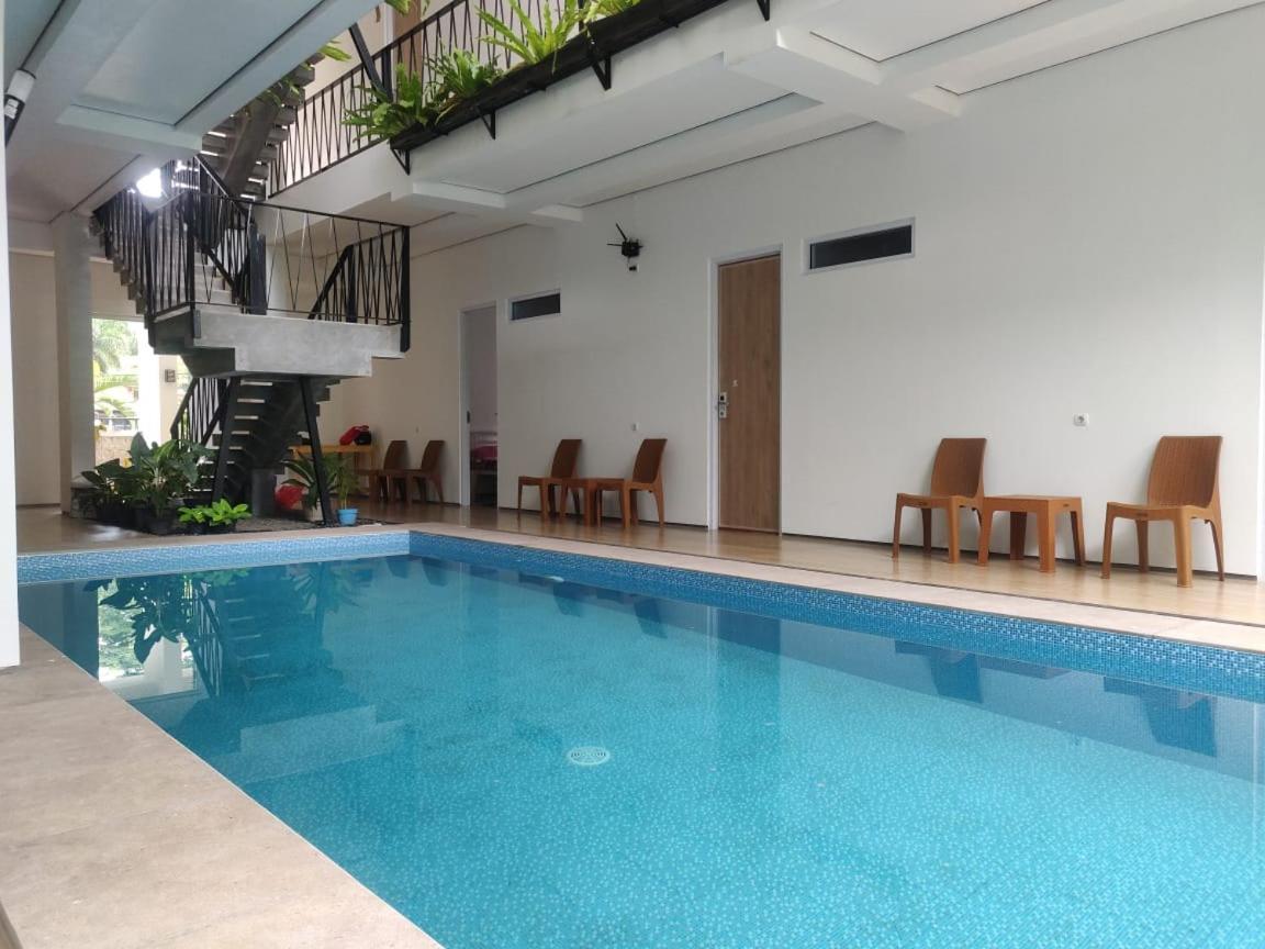 Rion Hostel Bogor Luaran gambar